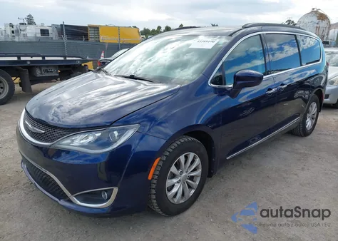 2017 Chrysler Pacifica Touring-L из США, поврежденный, VIN 2C4RC1BG5HR527192